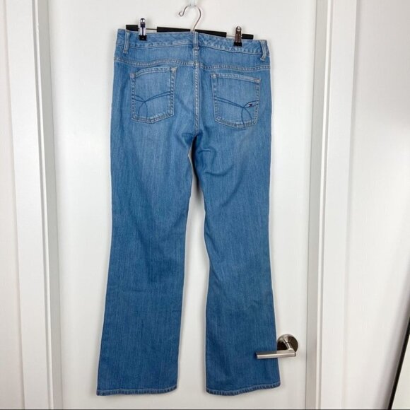 Tommy Hilfiger Boyfriend Mid Rise Bootcut Size  8 - Picture 4 of 8